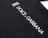 ست تیشرت شلورک اDOLCE&GABBANAبا جنس نخ پنبه با تنفس پذیری عالی و سبک