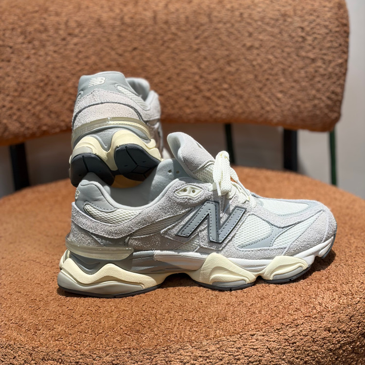 کتونی اسپرت New Balance 906۰ ویتنام کیفیت بالا